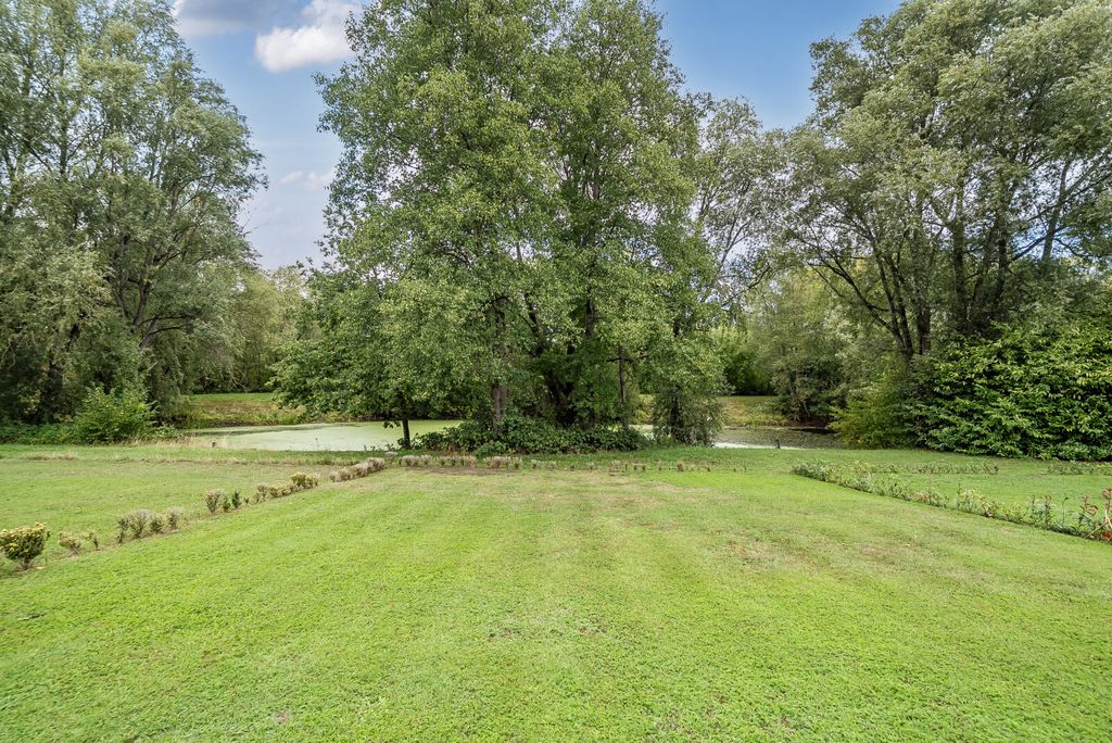 Property photo 2 of 15 1350327-16-68c44F...