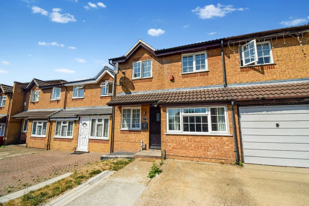 Property photo 1 of 13 External