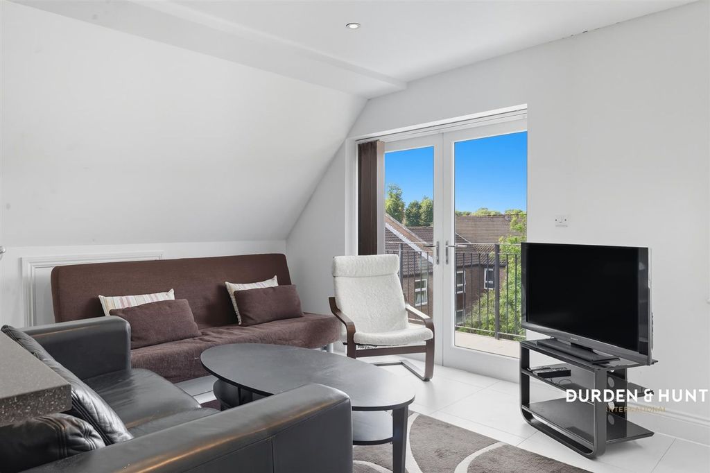 Property photo 3 of 15 Roca Court