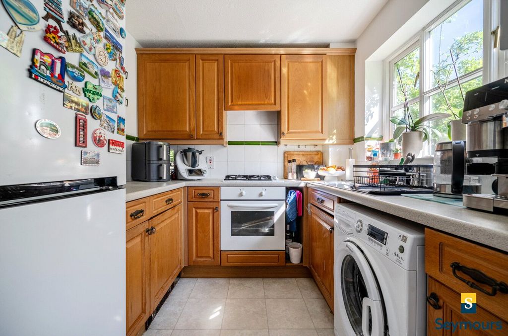 Property photo 3 of 12 Picture No. 29