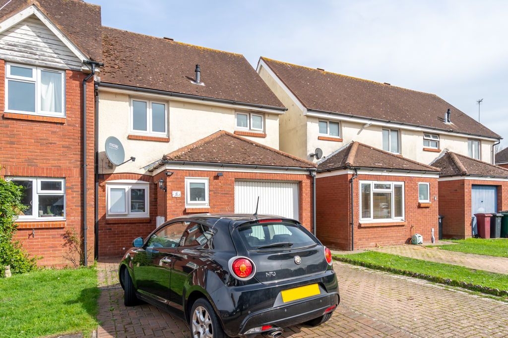 Property photo 1 of 19 Photo 19