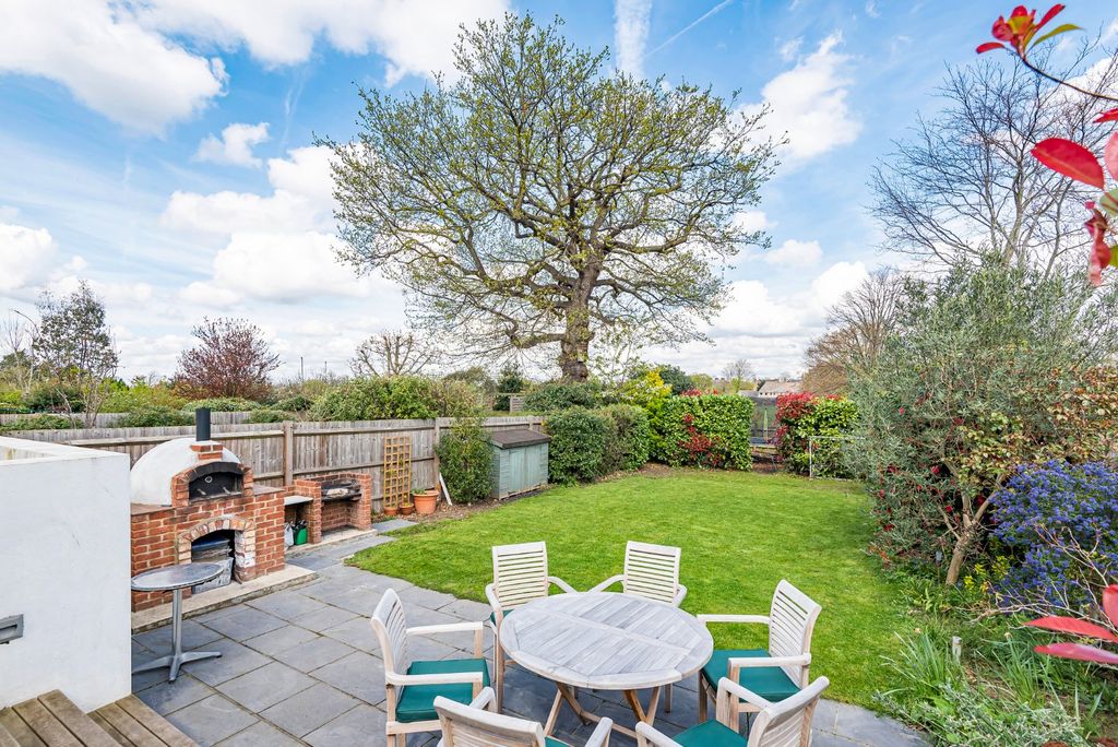 Property photo 3 of 34 Picture No. 36