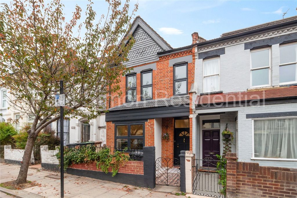 Property photo 1 of 27 Picture No. 23