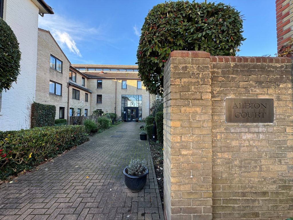 Property photo 1 of 8