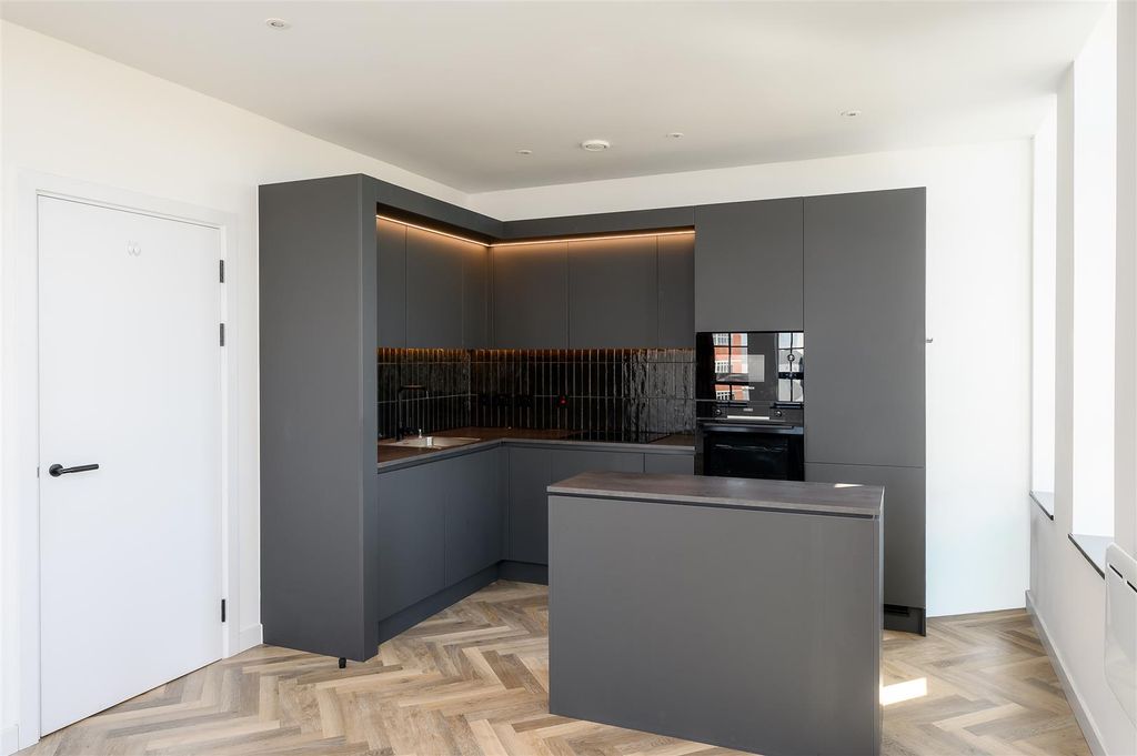 Property photo 1 of 13 Open Plan