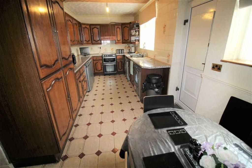Property photo 2 of 8 Gallery