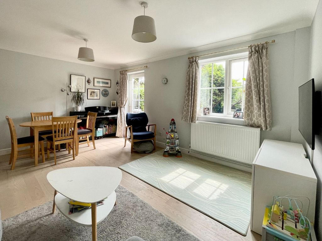 Property photo 3 of 14