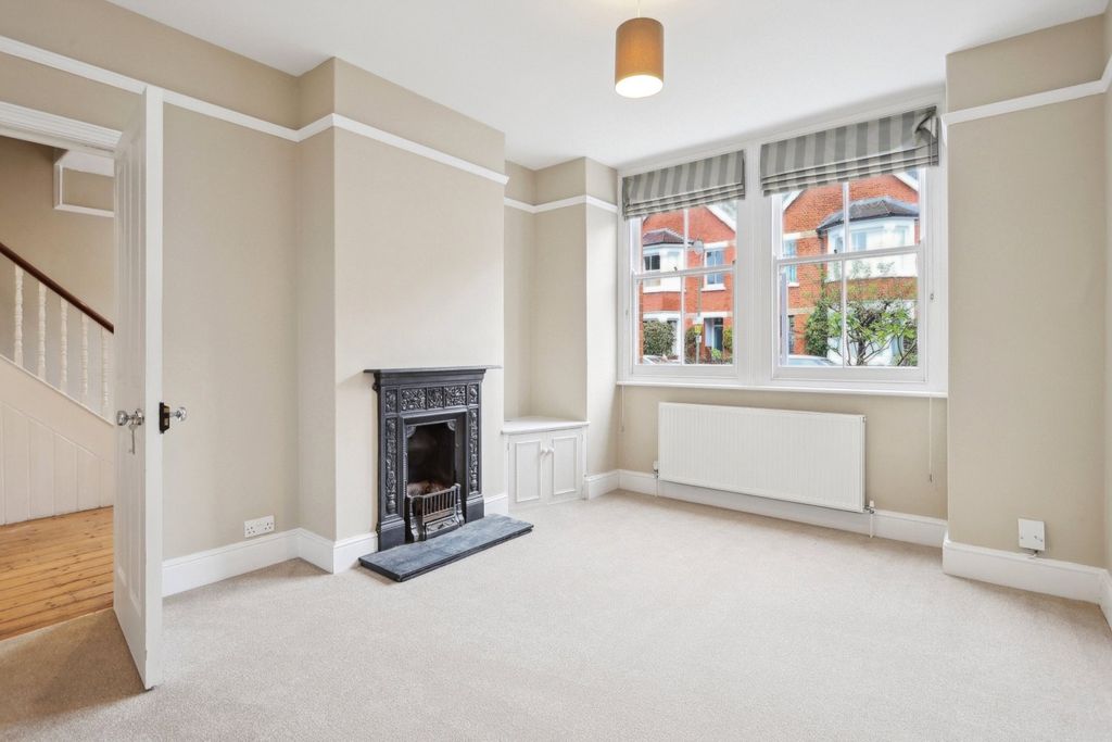 Property photo 3 of 14 051A9894