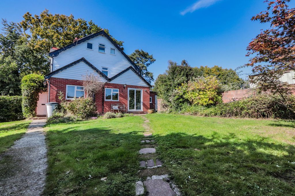 Property photo 2 of 18