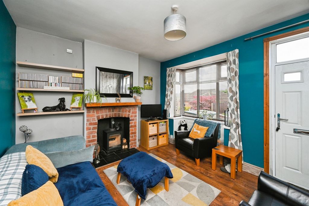 Property photo 3 of 18