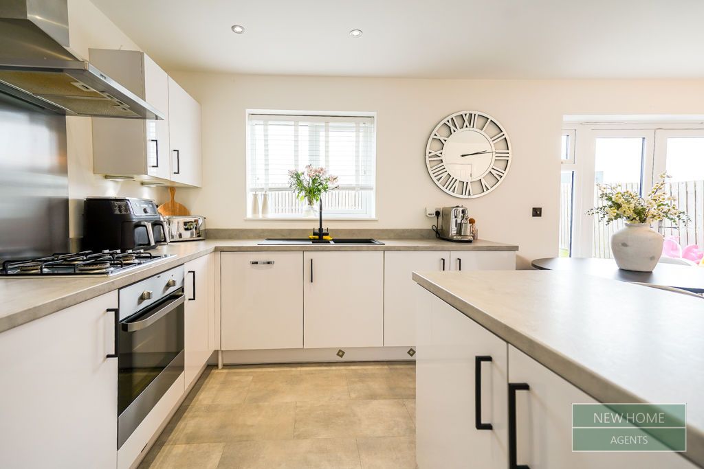 Property photo 2 of 21 Photo 9