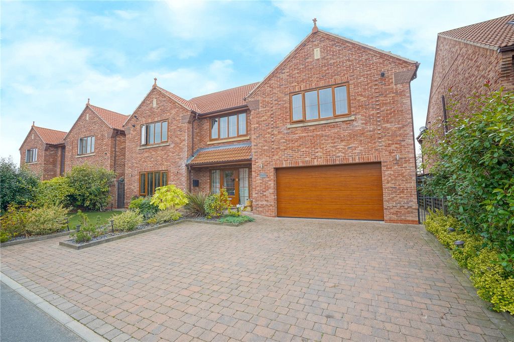 Property photo 1 of 37 Picture No. 41