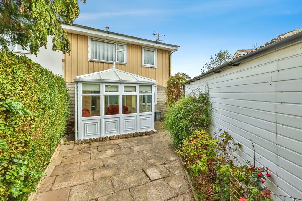 Property photo 2 of 15