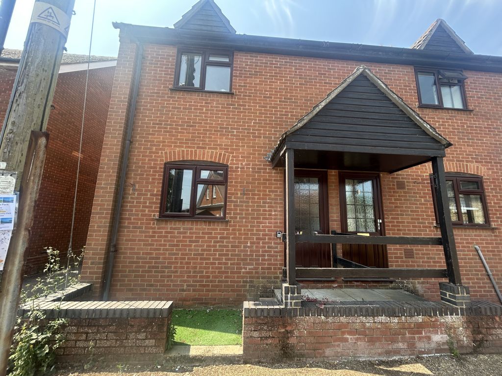 Property photo 1 of 7 Front