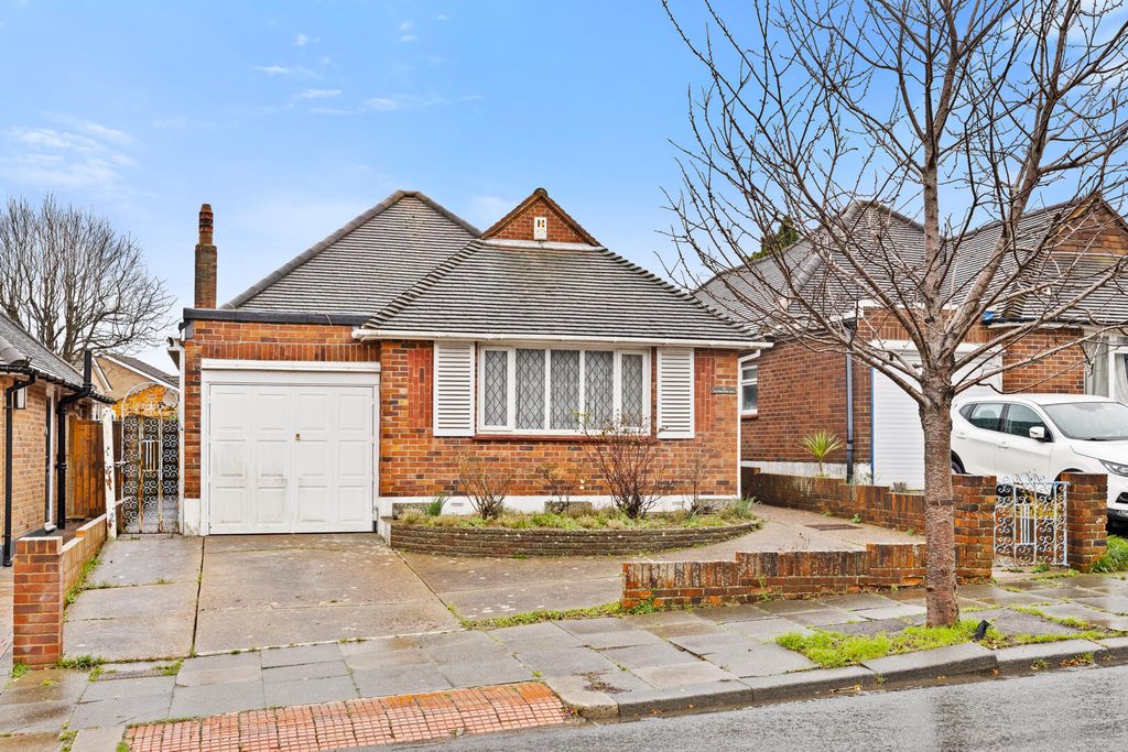 Property photo 1 of 12 Front (Exterior)