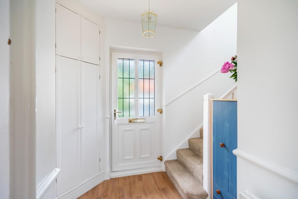 Property photo 2 of 15 Hall