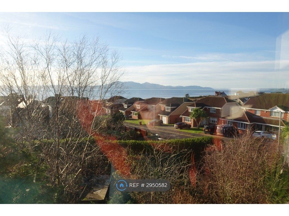 Property photo 3 of 35 Seaview From 4 Rooms