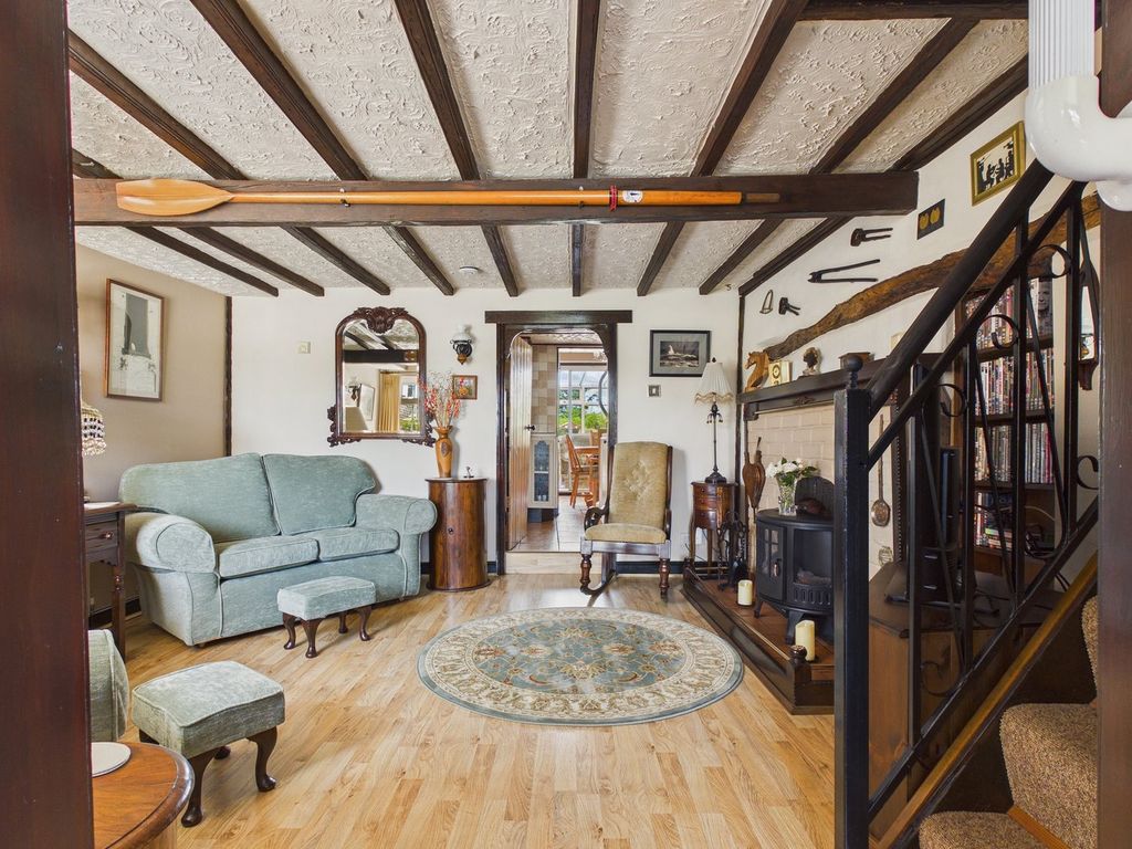 Property photo 3 of 19