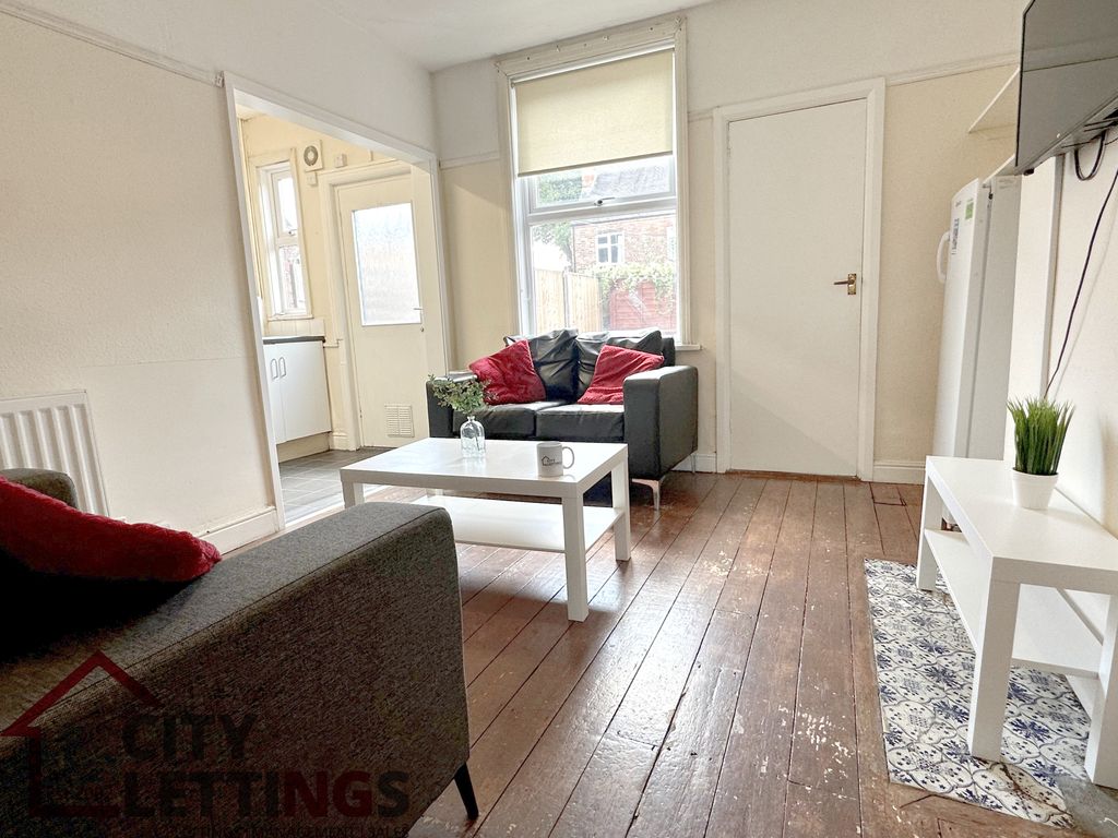 Property photo 3 of 26 Img_3923