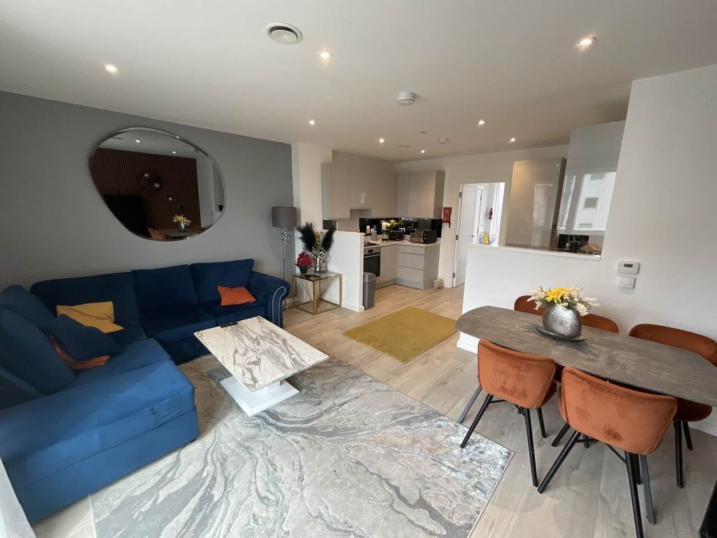 Property photo 3 of 12 Img_5911
