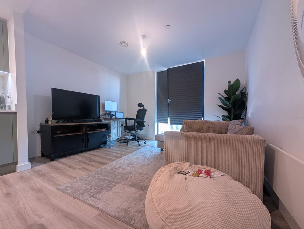 Property photo 3 of 11