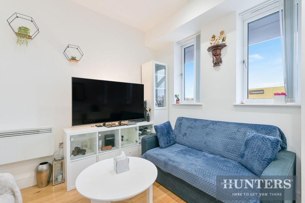 Property photo 2 of 12 Craneshaw House, (6).Jpg