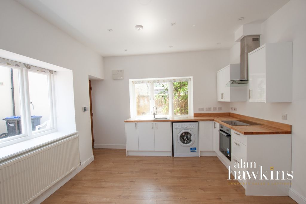 Property photo 2 of 7 Img_0120