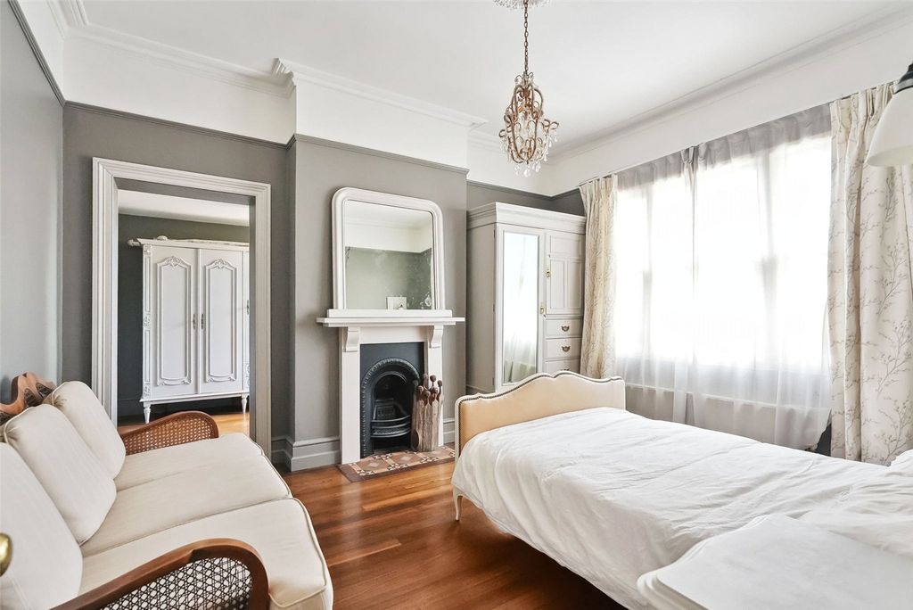 Additional image 4 of 6 bed semi-detached house for saleUxbridge Road, Hampton TW12