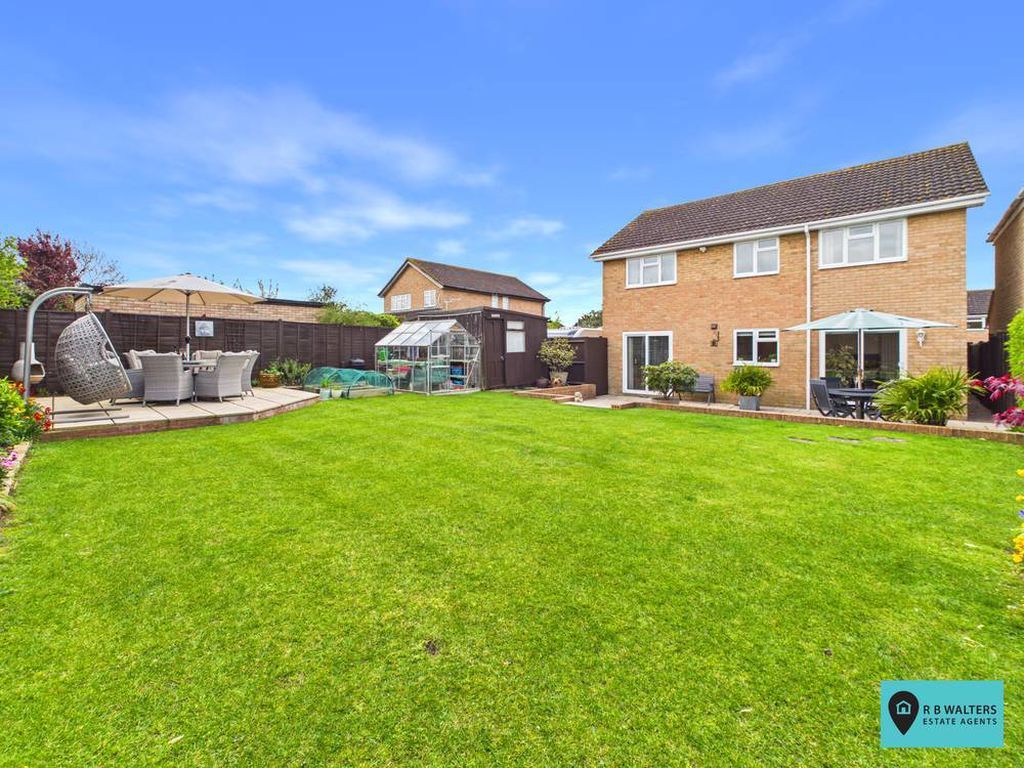 Property photo 3 of 24 Garden