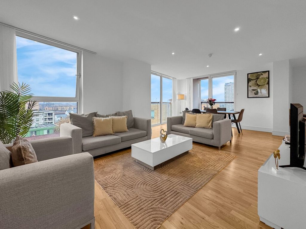 Property photo 1 of 38 Living Room