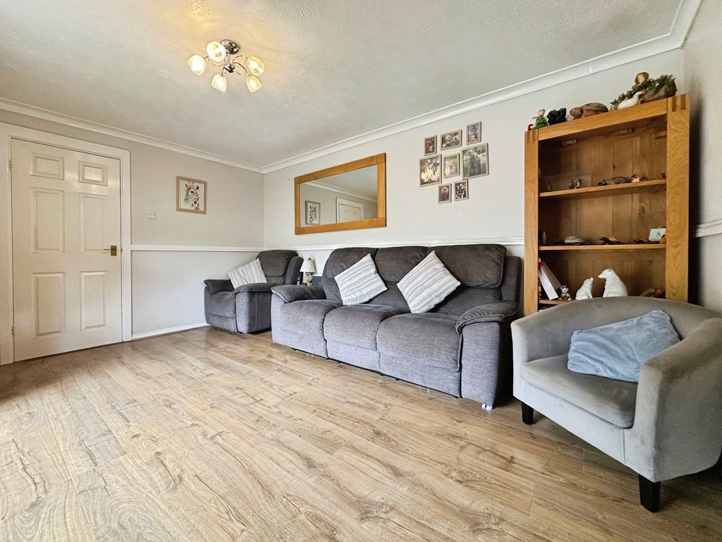 Property photo 3 of 14 Pbox-Img.Jpg
