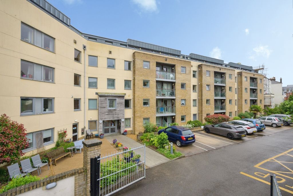 Property photo 2 of 19 Pbox-Img.Jpg