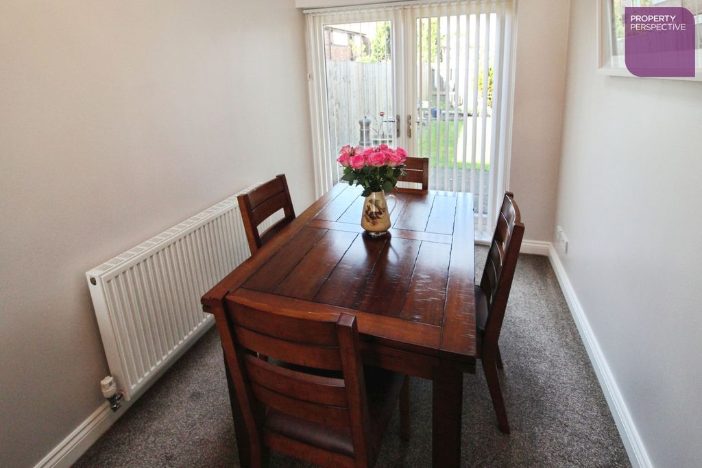 Property photo 3 of 12 Dining Room