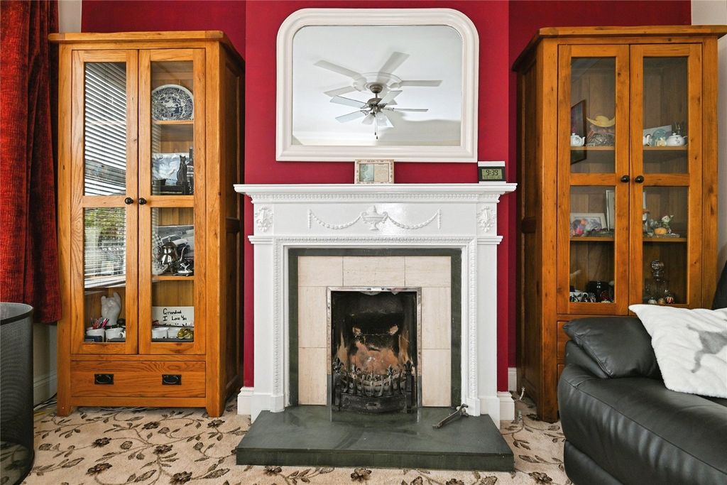 Property photo 3 of 17 Picture No. 04
