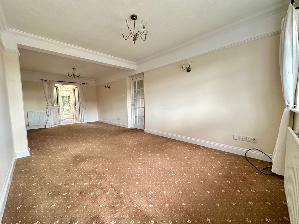 Property photo 2 of 16 Lounge/Dining Room