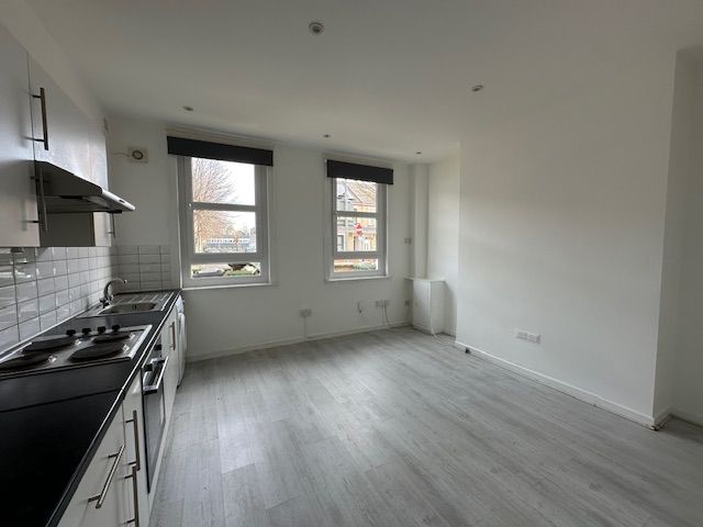 Property photo 2 of 18 Image