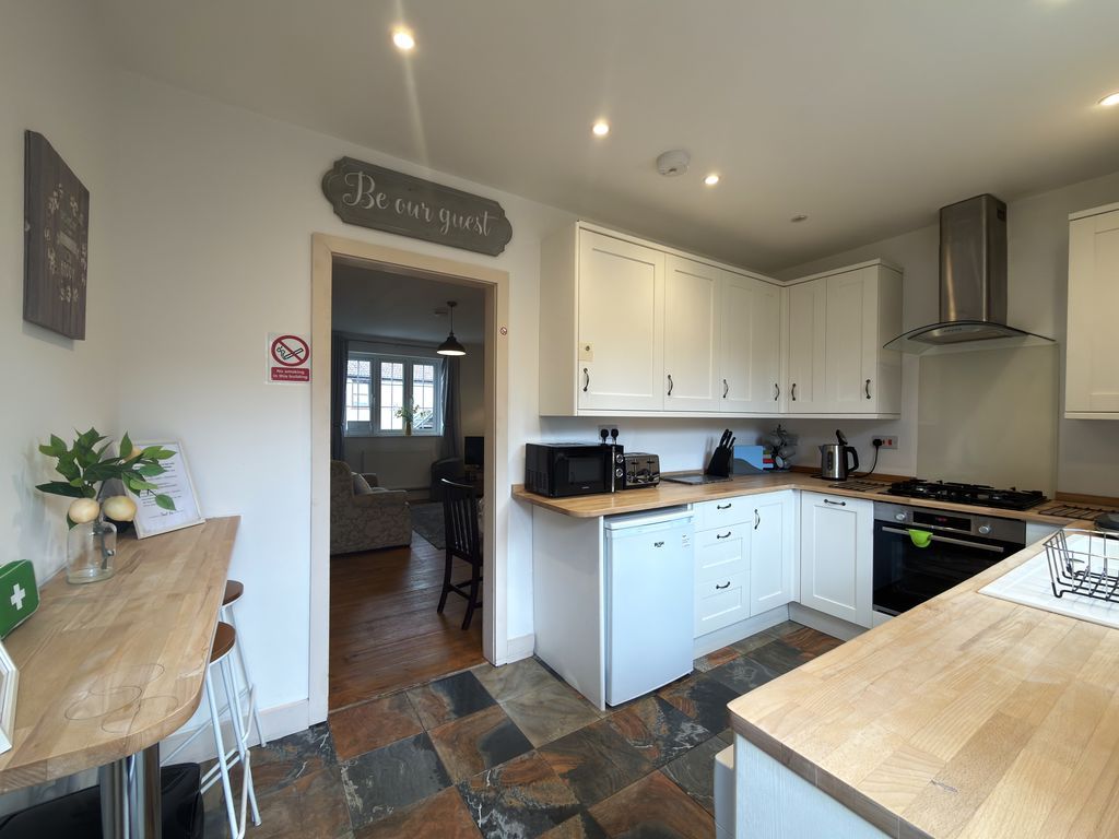 Property photo 2 of 17 Kitchen