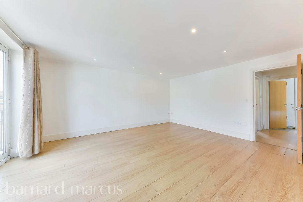 Property photo 1 of 9 Image