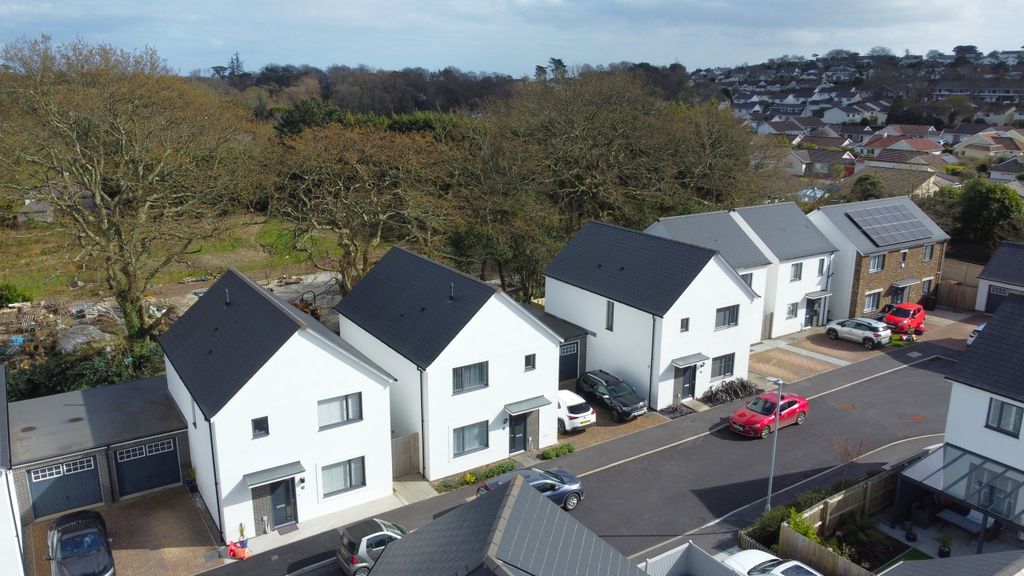 Property photo 2 of 28 Drone