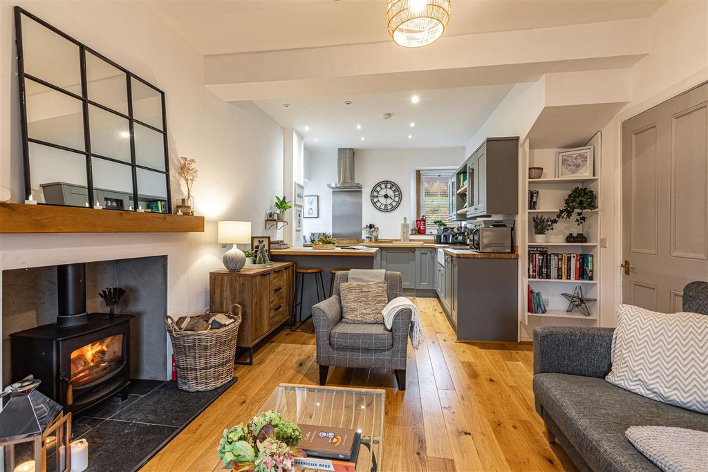 Property photo 2 of 25 East Danielton Cottage Melrose 18.Jpg