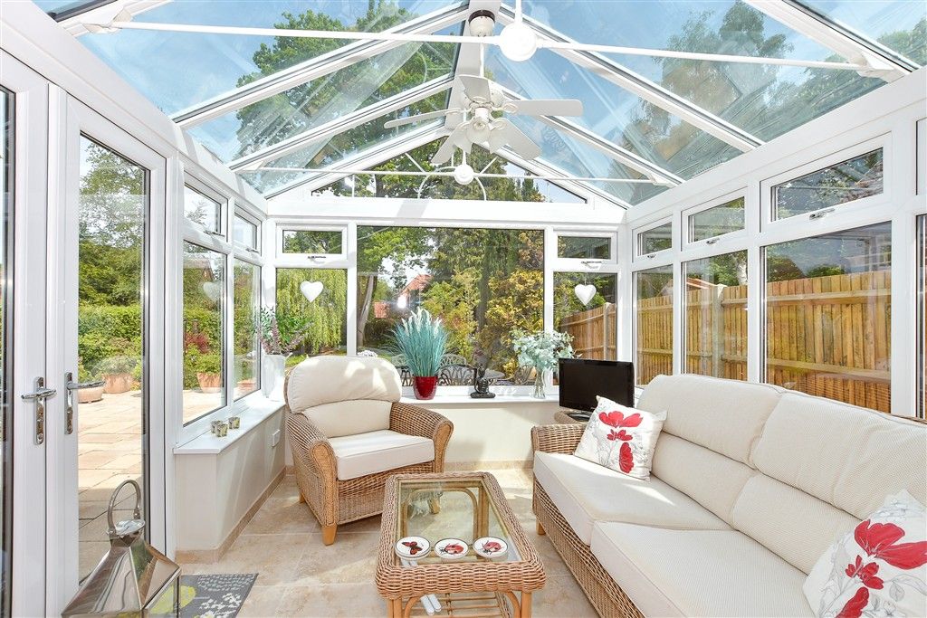 Property photo 3 of 14 Conservatory