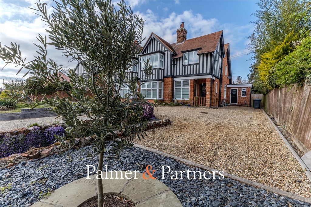 Property photo 1 of 35 Picture No. 39