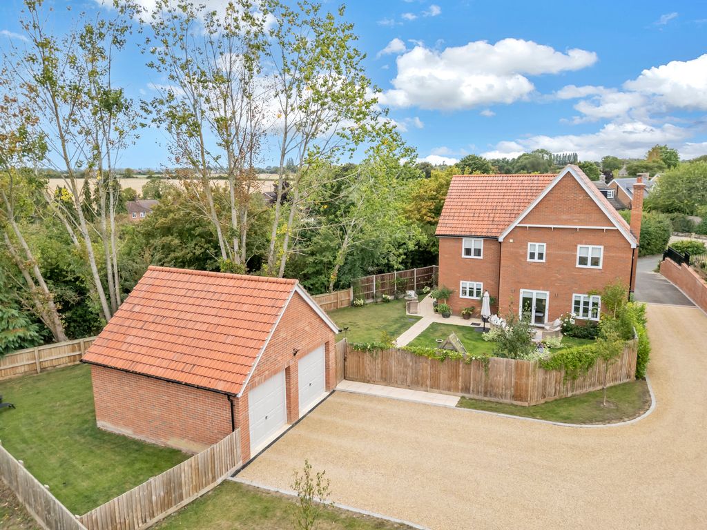 Property photo 2 of 31