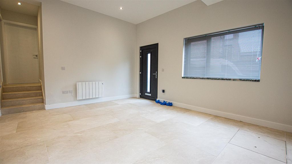 Property photo 2 of 9 Dsc02162.Jpg