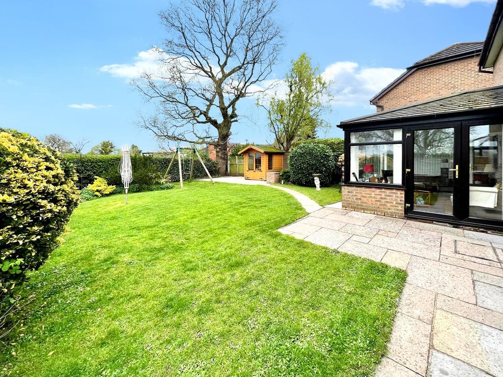 Property photo 2 of 32 Barlow Rear 1.Jpg