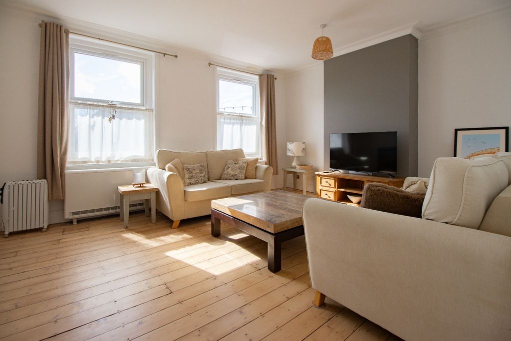 Property photo 1 of 10 4154420