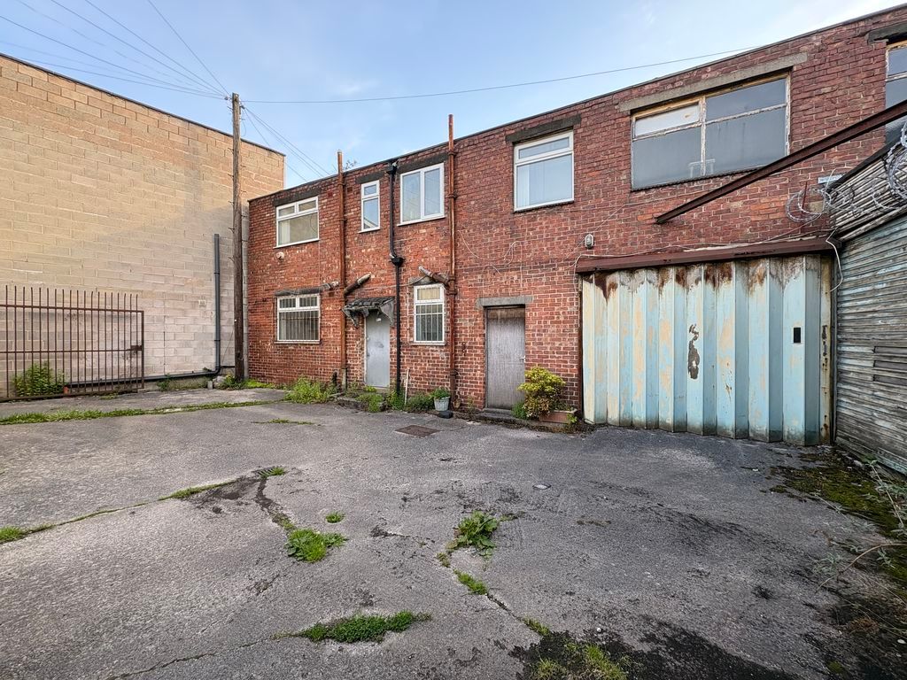 Property photo 3 of 17 Photo 3