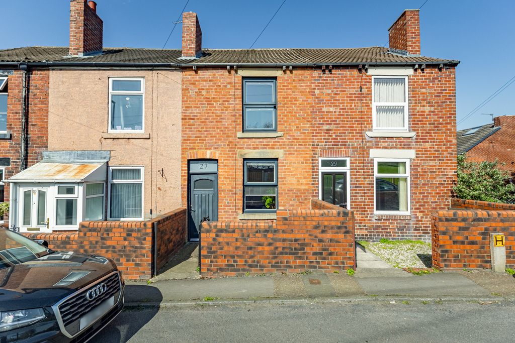 Property photo 1 of 15 2 Bedroom Terrace For Sale
