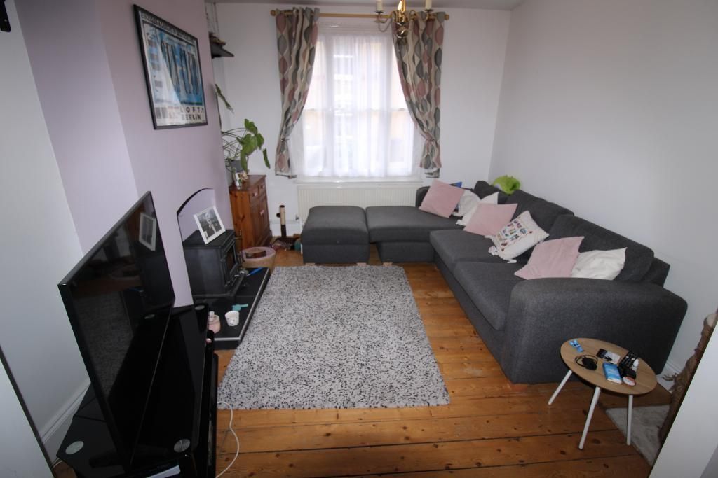 Property photo 3 of 11