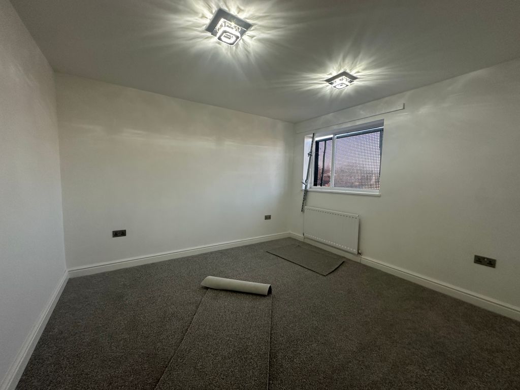 Property photo 3 of 14 Photo #3